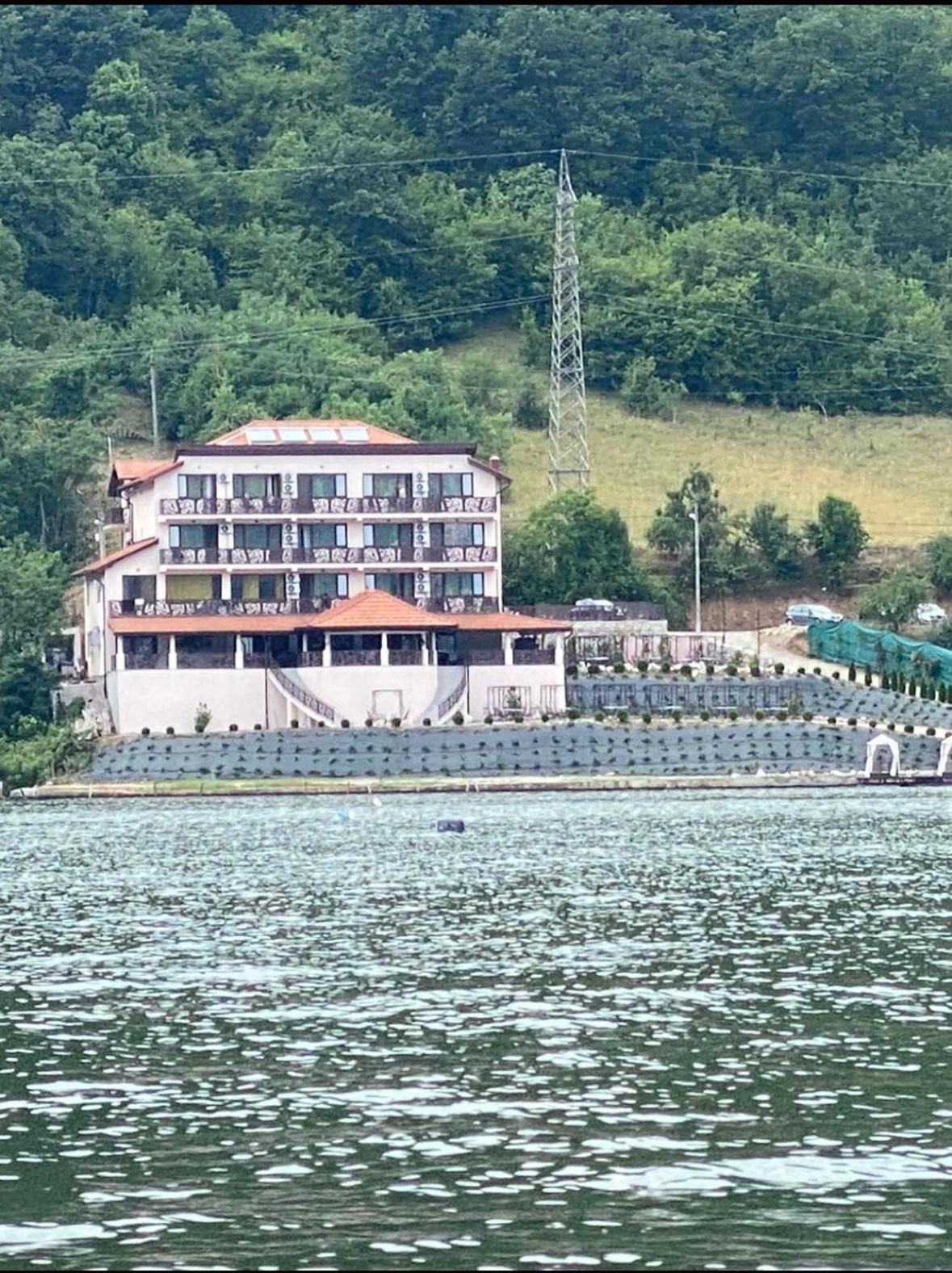 Bliss Dubova Exterior foto