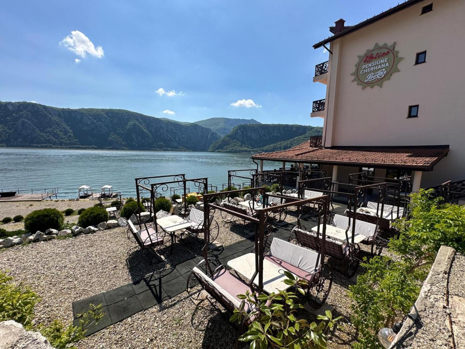 Bliss Dubova Exterior foto