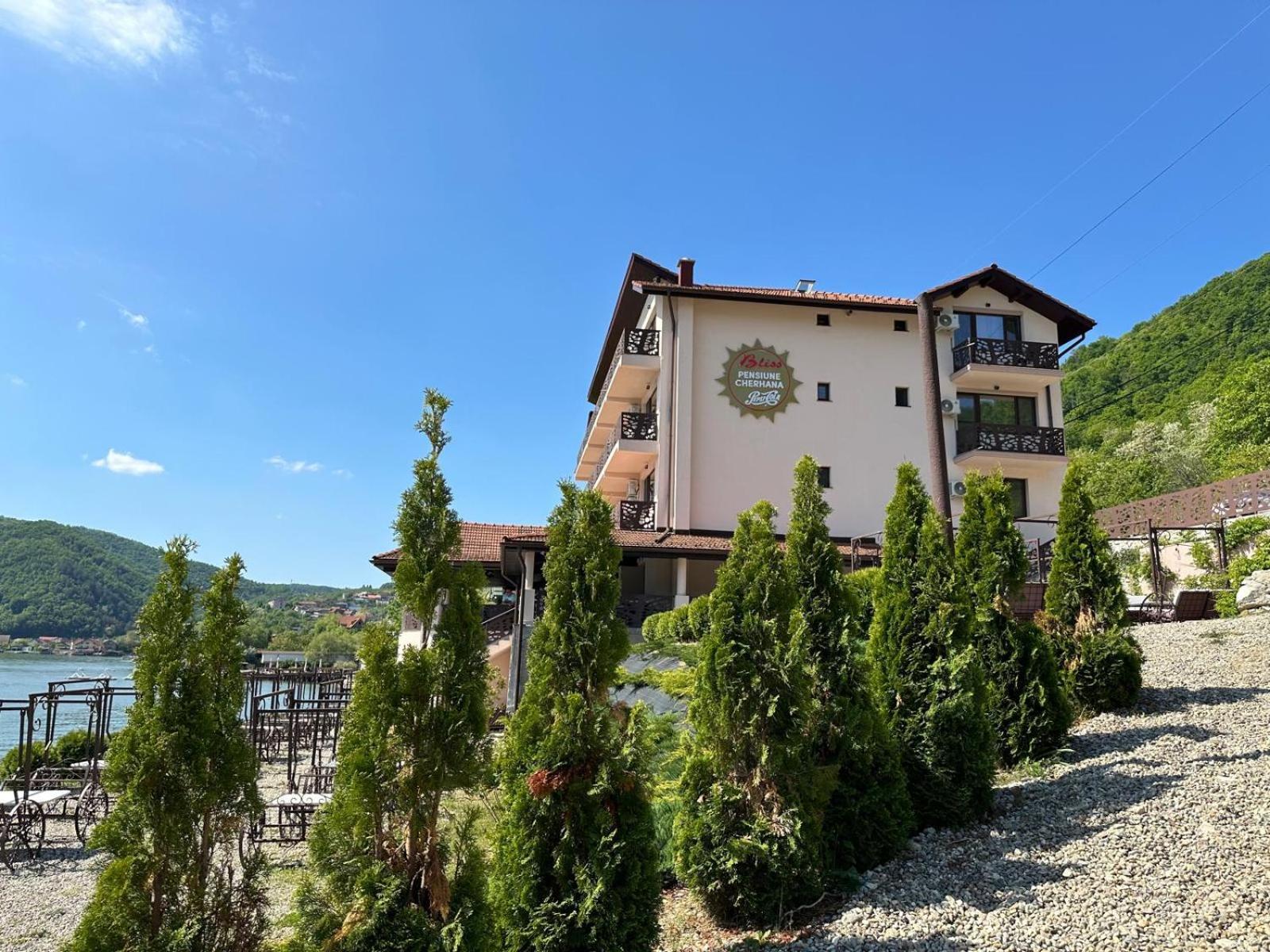 Bliss Dubova Exterior foto